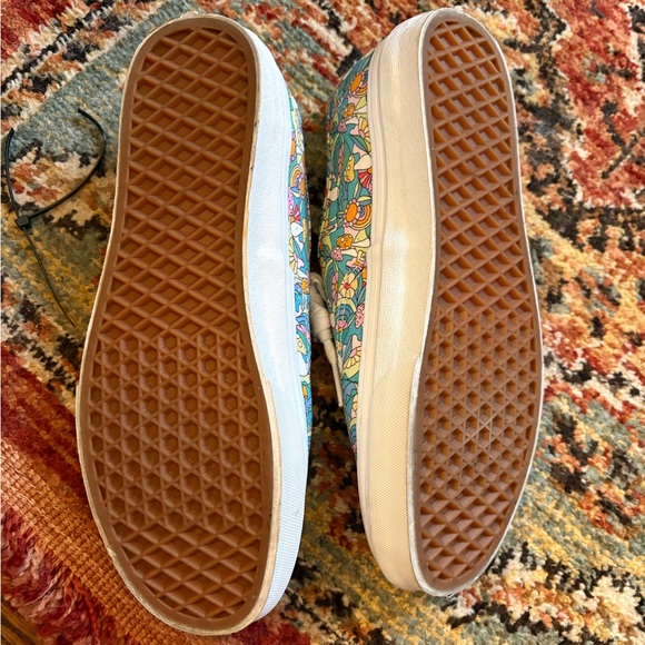 Vans Women's Colorful mushroom trippy skate Sneakers shoes size 9 - Picture 6 of 6